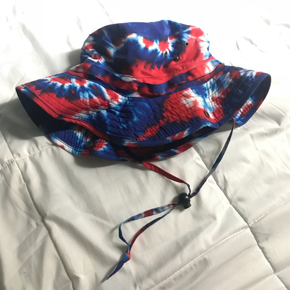 Bucket Hat